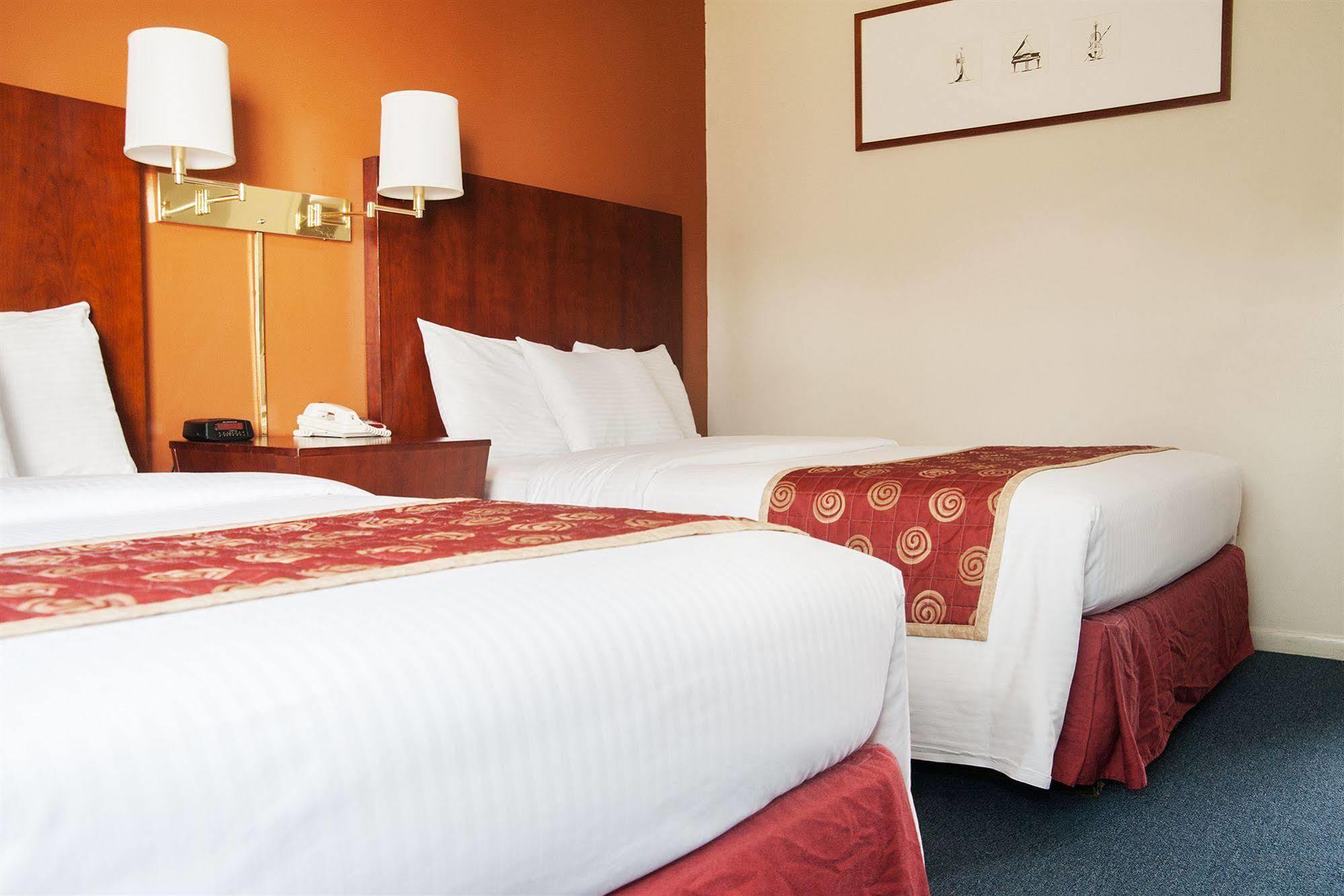 Red Carpet Inn And Suites Plymouth Kültér fotó